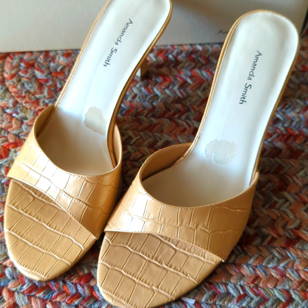 Amanda Smith heeled sandal